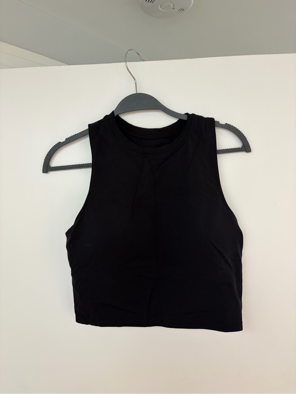 Classic Black Crop Tank Top - Women